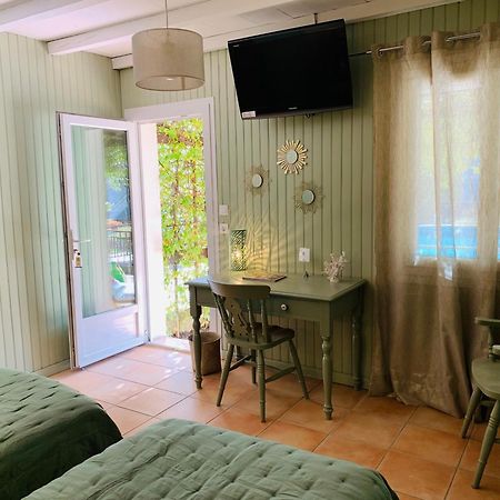 Logis Hotel Restaurant Hostellerie De La Tour Fontvieille Kültér fotó